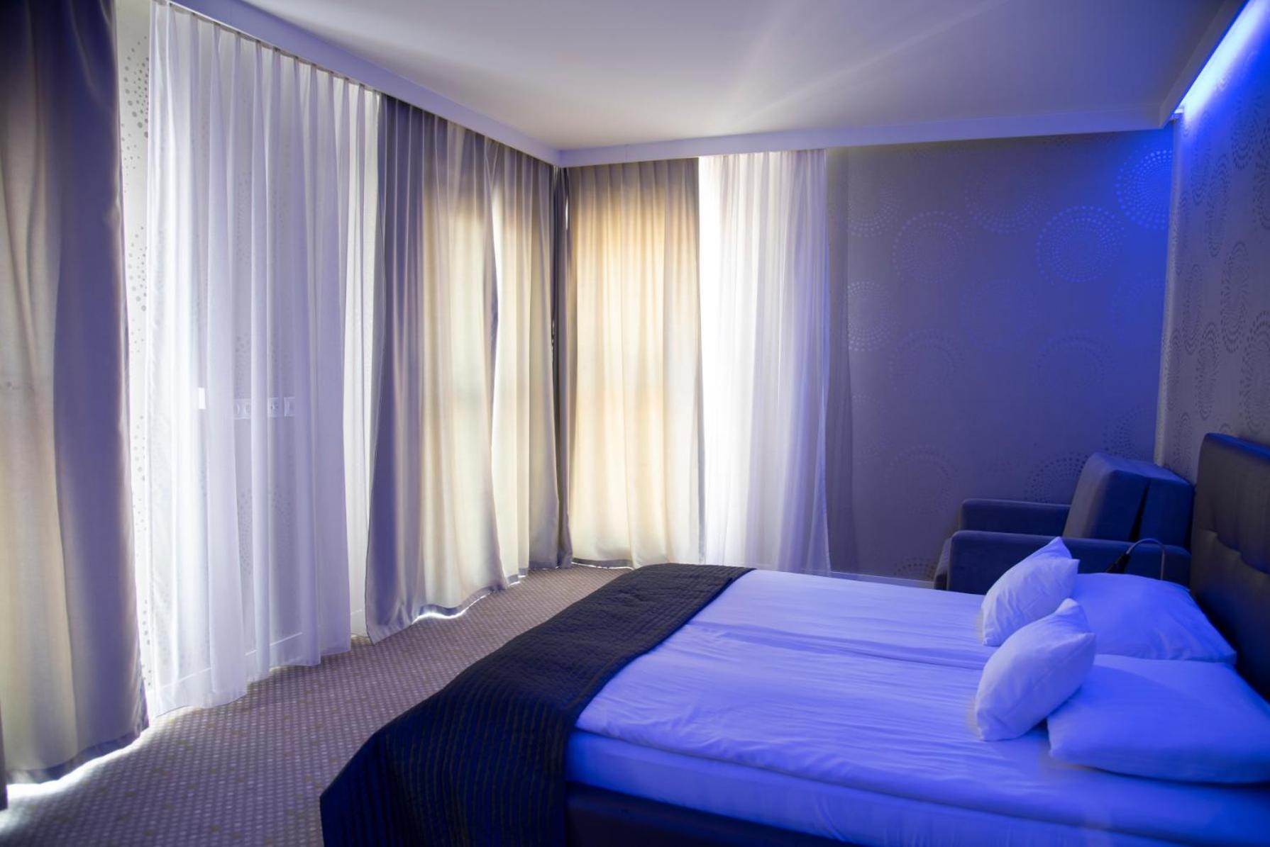 Invite Aparthotel Wroclaw Exterior photo